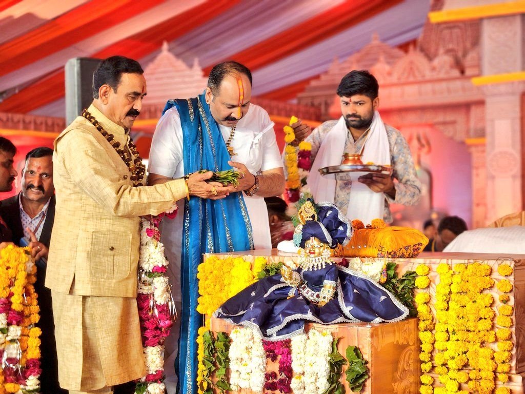 navagraha-mandir-dabra
